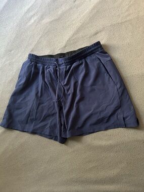 Lululemon training short size Large